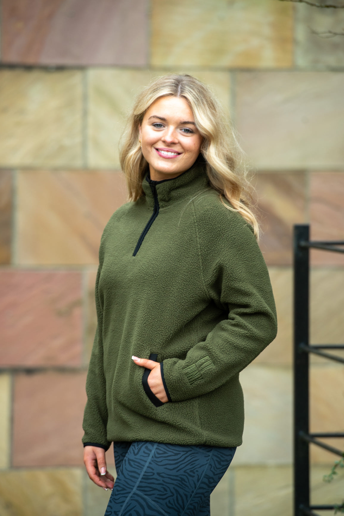 Pocket Fleece - Khaki & Black