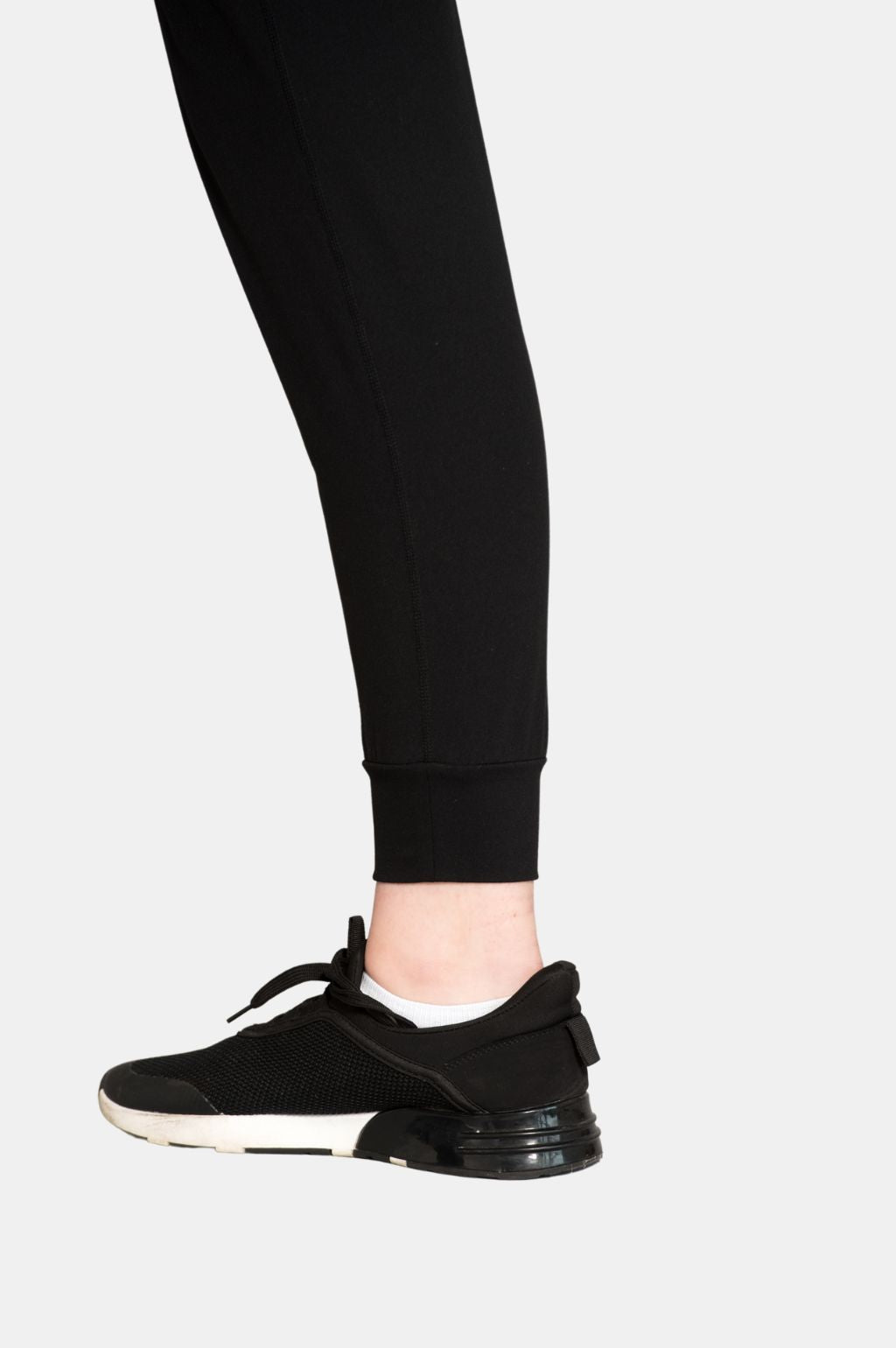 Foirfe Cuffed Jogger Black