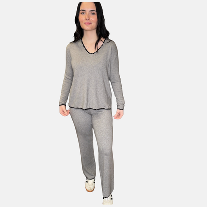 Grey Scallop Edge 2 Piece Set