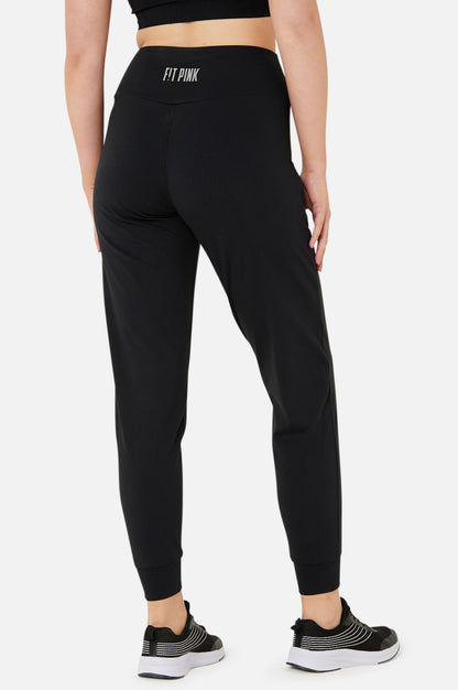 Foirfe Jogger in Black